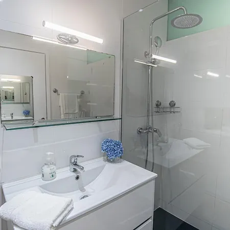 Porta 29 * Vila Franca do Campo